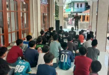 Babinsa Blega Berikan Edukasi Antibullying Siswa SMP Al Qohhariy