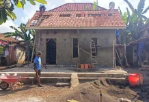 Gotong Royong TNI Manunggal Membangun Desa Wujudkan Rumah Layak Huni