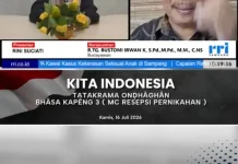 Pentingnya Penerapan Tata Krama Onḍhâghân Bhâsa Madura bagi MC Resepsi Pernikahan