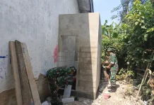Gotong Royong Percepat Pembangunan MCK SDN Petaonan 1 Capai 85 Persen