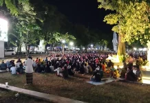 Masyarakat Sampang Nobar Final Piala Dunia 2026 di Alun-alun Trunojoyo