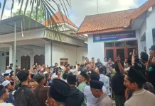 Warga NU Datangi Kantor Muhammadiyah, Minta Dugaan Laporan Gus Fauzan Dicabut