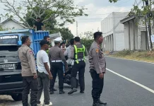Perempuan Tewas usai Terlindas Truk di Sampang