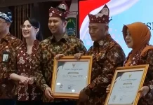 Peringatan Harganas, Wagub Emil Dardak Tekankan Pentingnya Peran Ayah dalam Kelua
