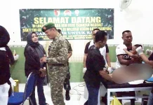 Bhakti TNI AD di Sampang Hadirkan Khitanan Massal