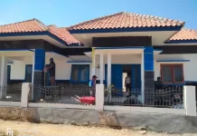 Gotong Royong Warnai Tahap Akhir Rehabilitasi Pustu Panyepen
