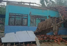 Tujuh SD di Sampang Ambruk, Disdik Keluhkan Pusat Tak Kunjung Merespon