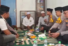 Ulama Sampang Minta Polisi Tingkatkan Pengamanan Lalu Lintas di Pesantren