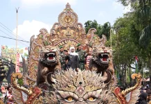 Mengukir Asa di Pulau Garam: TNI AD dan Rakyat Menyatu dalam Karya
