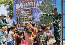 Bahagianya Anak Desa Sambut Air Bersih TMMD Sampang