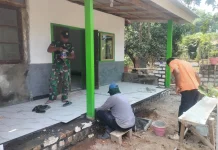 Senyum Syukur Bu Sunariyeh Menyambut Rumah Layak TNI