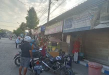 Warga Sampang Terpaksa Beli Bensin Eceran akibat Kekosongan Stok di SPBU
