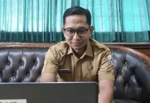 Pemkab Sampang Ungkap Penyebab Antrean Panjang di SPBU