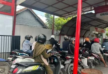 Pertalite Langka, Tarif Ojek Online di Sampang Naik