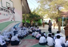 Polisi Edukasi Pelajar Sampang soal Bahaya Perundungan