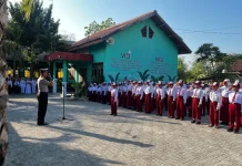 Polres Pamekasan Cegah Perundungan melalui Program Polisi masuk Sekolah
