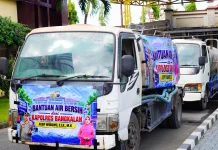 Polres Bangkalan Salurkan 48 Ribu Liter Air Bersih ke Warga Terdmapak Kekeringan