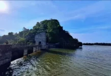 Waduk Klampis Dimanfaatkan Warga Sampang di Musim Kemarau