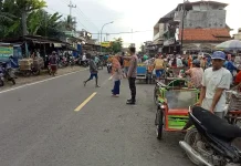 Kerap Bikin Macet, Kendaraan Parkir Sembarangan di Pasar Polowijo Ditertibkan Pol
