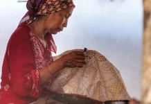Regenerasi Perajin Jadi Tantangan Utama Batik Tulis Madura