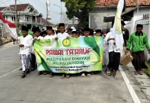 Kemeriahan Imtihan Madrasah di Sampang