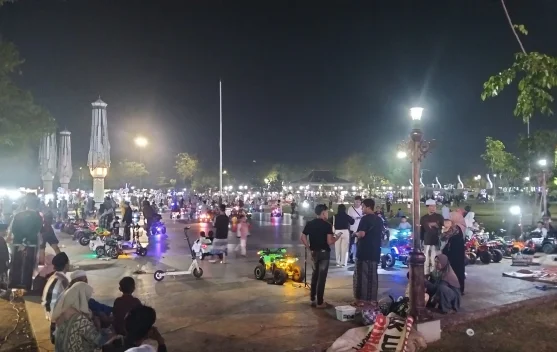 Alun-alun Trunojoyo Sampang Jadi Pilihan Berwisata