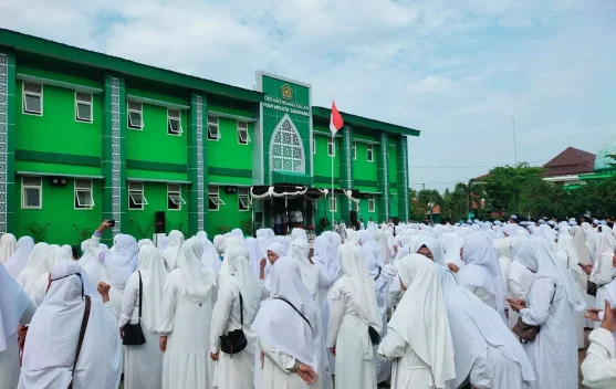 Pesantren Dinilai Jadi Benteng Terakhir Bahasa Madura