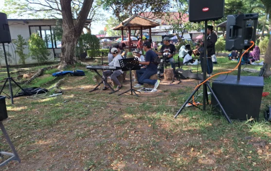 Live Music di CFD Taman Wijaya Kusuma Hibur Pengunjung