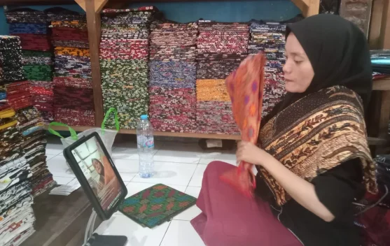 Dari Pasar Tradisional ke Layar Digital: Batik Madura Menyapa Dunia
