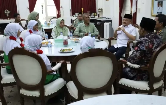 Inovasi Biji Nyamplung Hantarkan Siswa MIS Ar-Raudlah Raih Emas di Malaysia