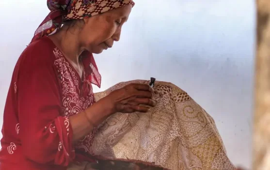 Regenerasi Perajin Jadi Tantangan Utama Batik Tulis Madura