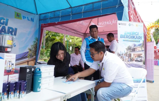 PLN Madura Buka Stan Promo Energi Berdikari di Pamekasan