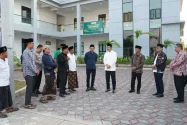 Prabowo Dijadwalkan Hadir Penutupan Munas - Konbes PBNU di Bangkalan
