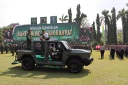 Karya Bhakti Skala Besar TNI AD Dimulai di Madura