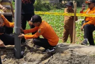 Sumur Bor Warga di Sampang Semburkan Api