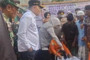 Pemprov Jatim Salurkan Bantuan Air Bersih untuk Warga Sampang