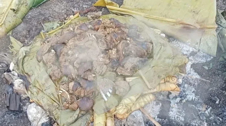 Generasi Muda Saumlaki Ajak Lestarikan Tradisi 'Bakar Batu' Khas Tanimbar