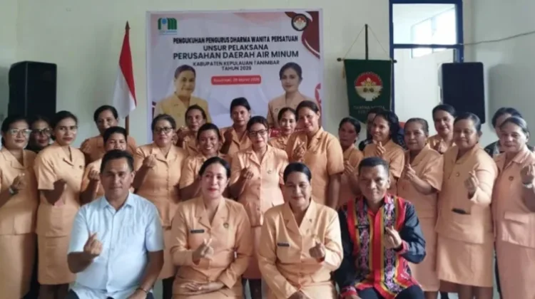 Ketua DWP Tanimbar Kukuhkan Pengurus PDAM 2024-2029 Tekankan Peran Strategis