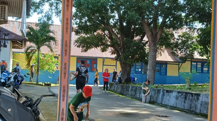 Umat St. Mathias Saumlaki Gelar Aksi Nyata Prapaskah