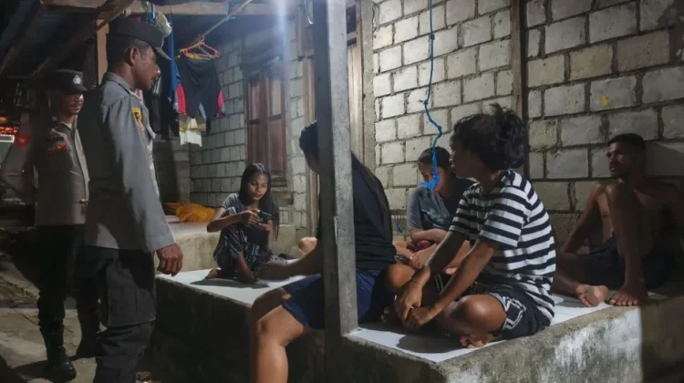 Polsek Tansel Bubarkan Kelompok Pemuda saat Mengkonsumsi Miras