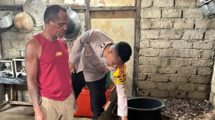 Bhabinkamtibmas Lamdesar Barat Sambangi Pengelola Rumput Laut