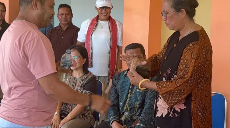 Doa Adat leh Mangfaluruk ( Tuan Tanah ) Dibawakan, RSUD PP. Magretty Lauran