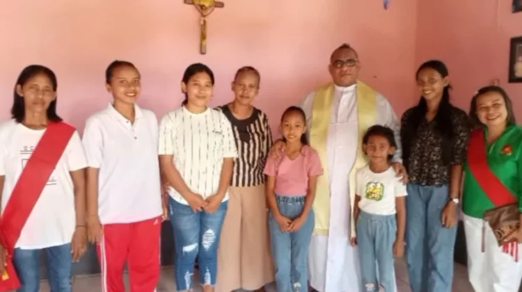 Sentuhan Gembala RD Ponsianus Ongirwalu Ditengah Umat