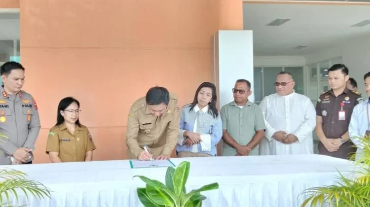 RSUD Magrety Lauran Diberkati dan Diresmikan Bupati Tanimbar.