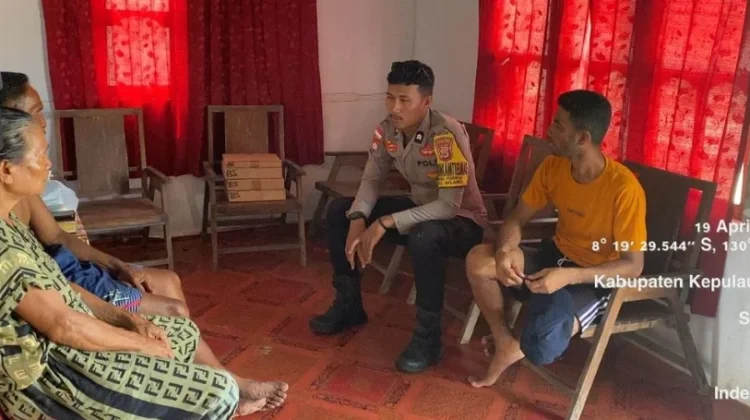 Bhabinkamtibmas Fursuy Pererat Silaturahmi, Sampaikan Pesan Kamtibmas