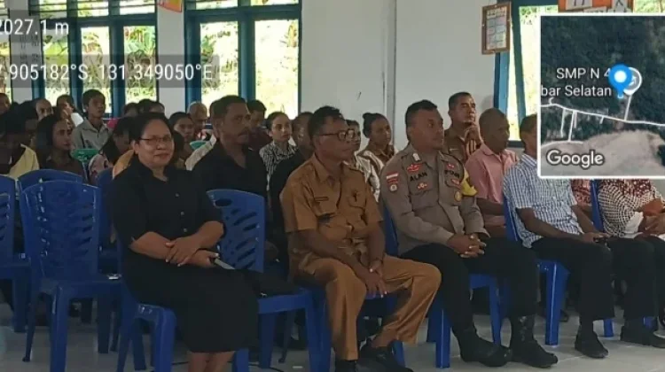 Bhabinkamtibmas Wowonda Hadiri Syukuran HUT SMP Negeri 4