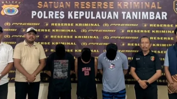 Sat Reskrim Serahkan 3 Tersangka ke JPU