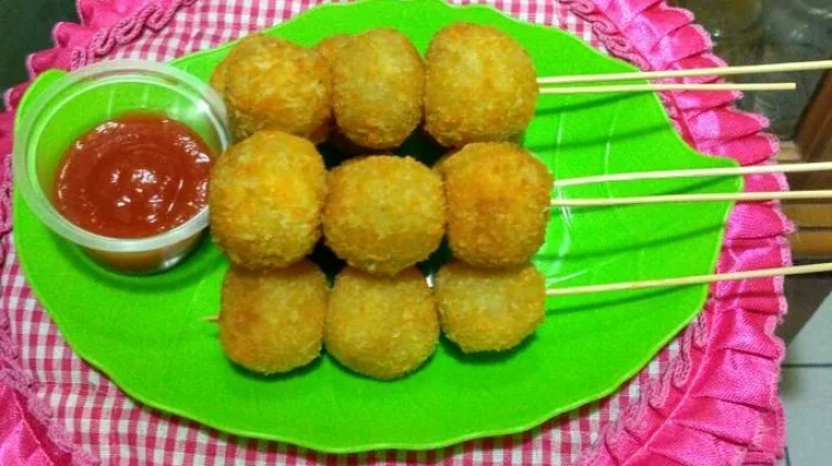 Kisah Inspiratif ibu Martha Ubah Camilan Cilok Goreng Jadi Sumber Rejeki