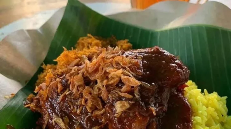 Tips Memasak Nasi Kuning yang Gurih dan Lezat ala Ibu Rumah Tangga di Saumlaki