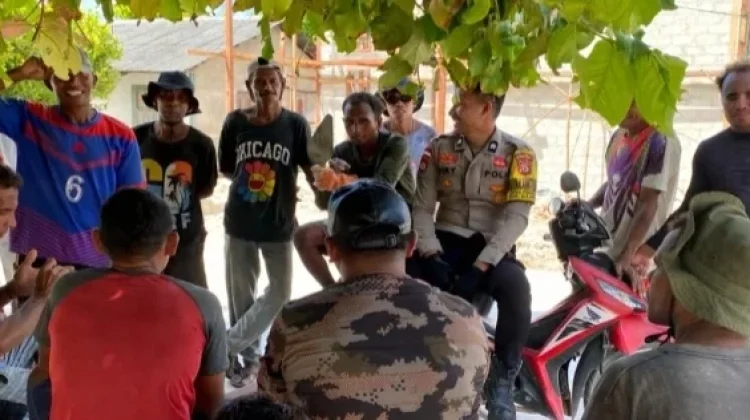 Bhabinkamtibmas Fursuy Kunjungi Warga Binaan